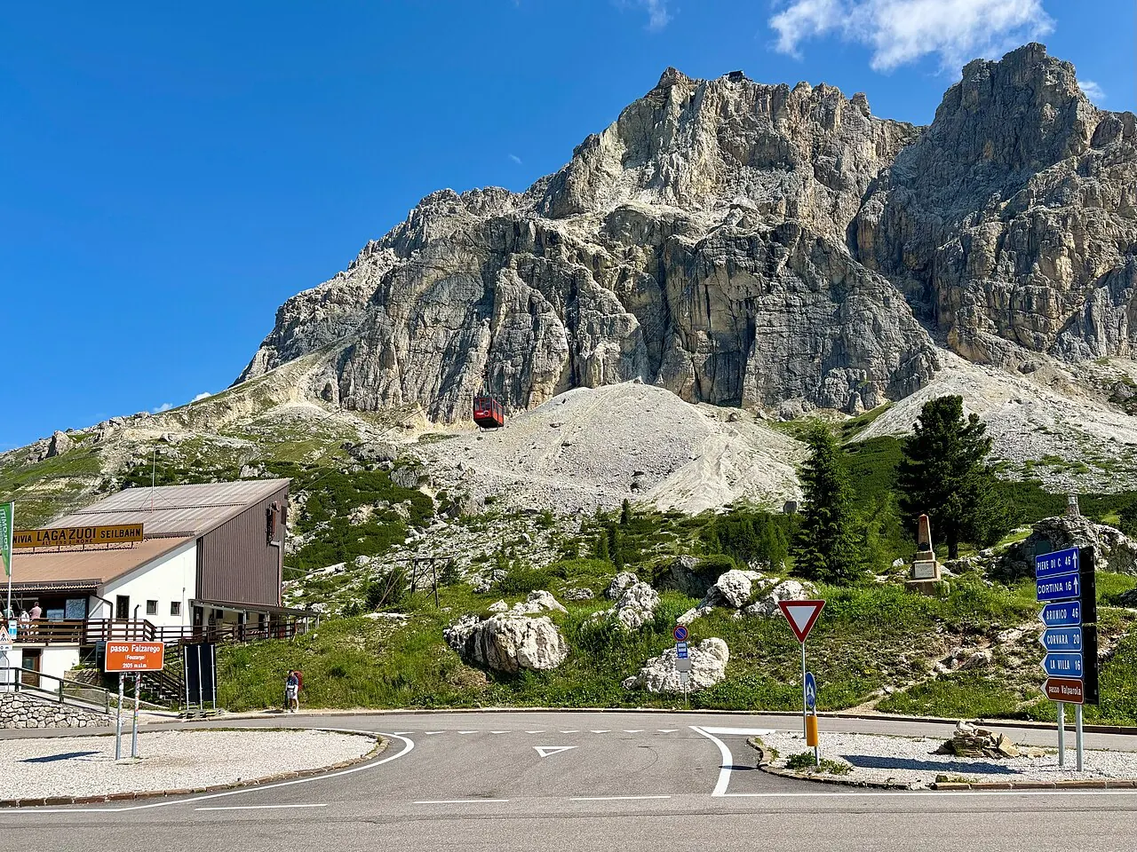 Passo Falzarego, Dolomites