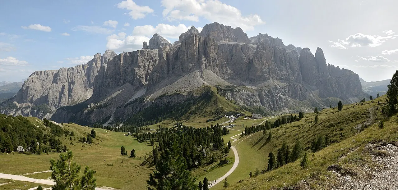 Passo Gardena, Dolomites
