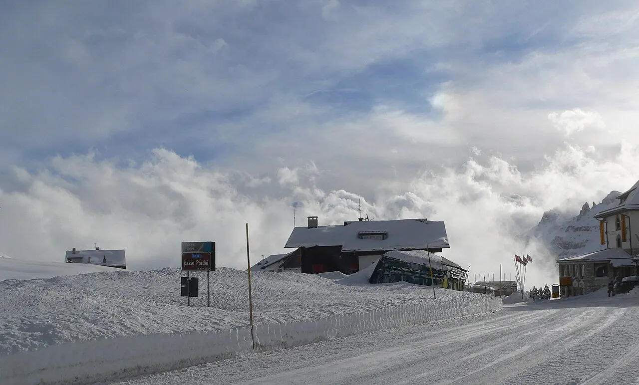 Passo Pordoi, Dolomites